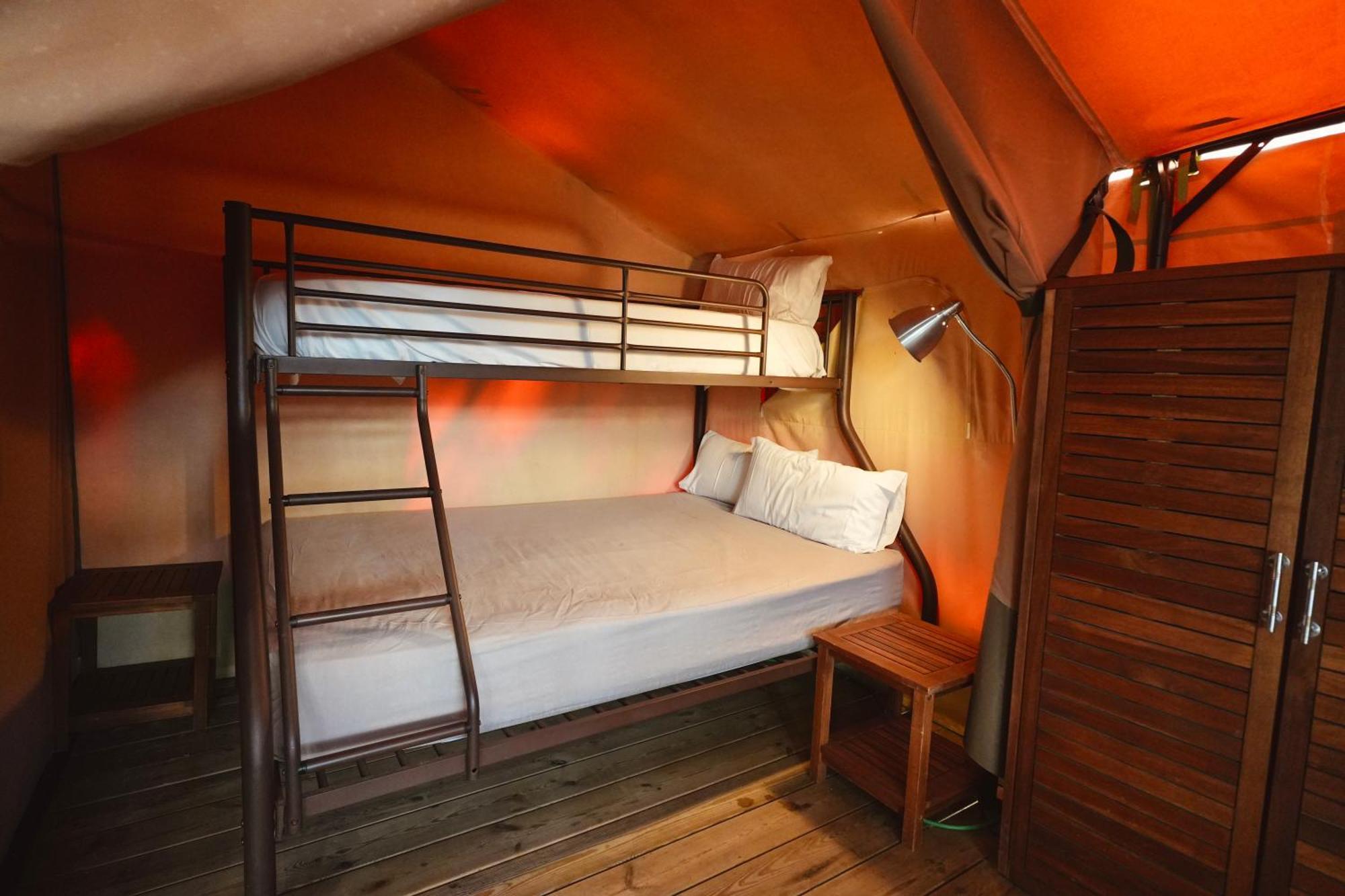 Camping 3 Estrellas Gavà Eksteriør bilde