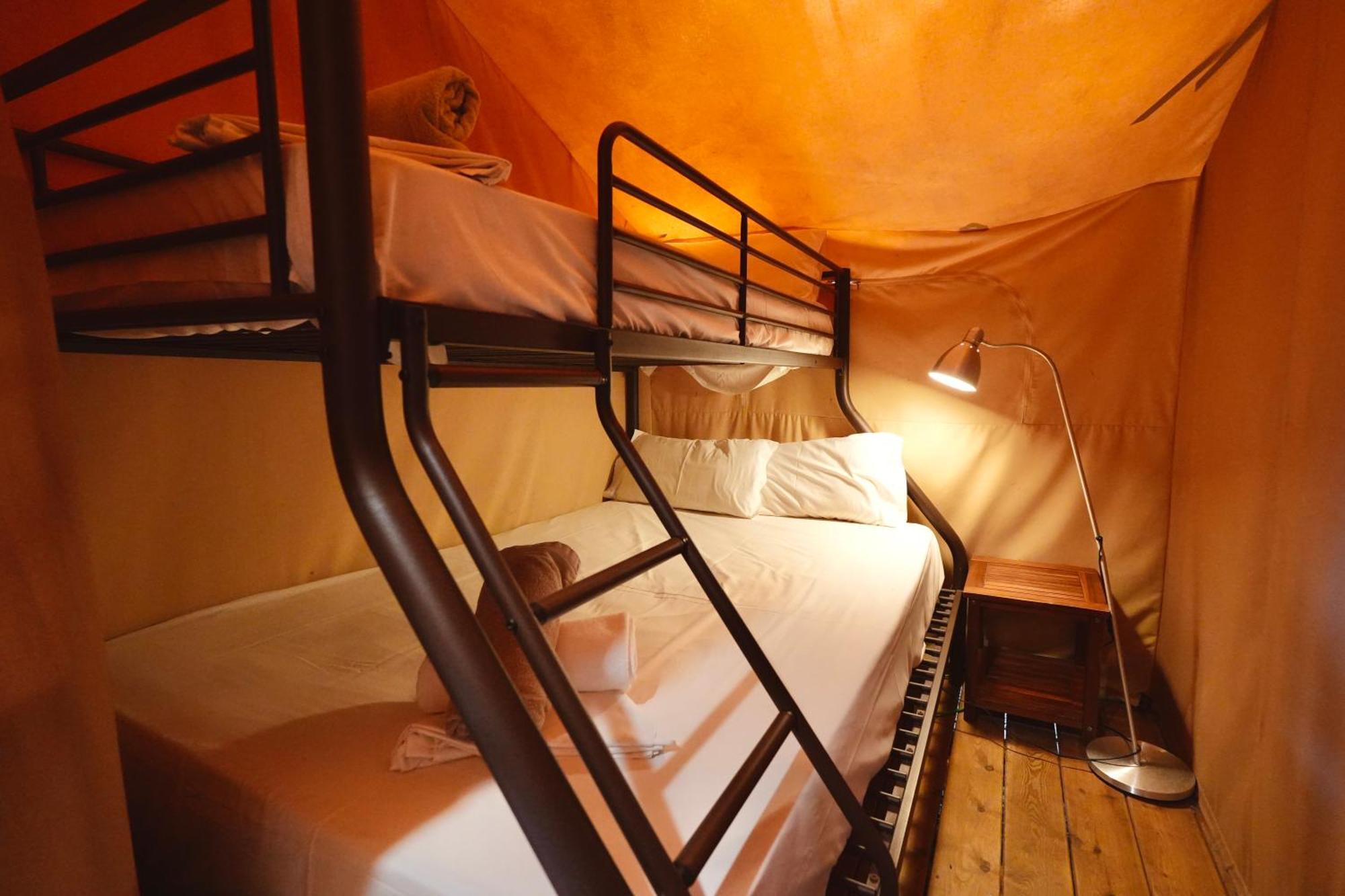 Camping 3 Estrellas Gavà Eksteriør bilde