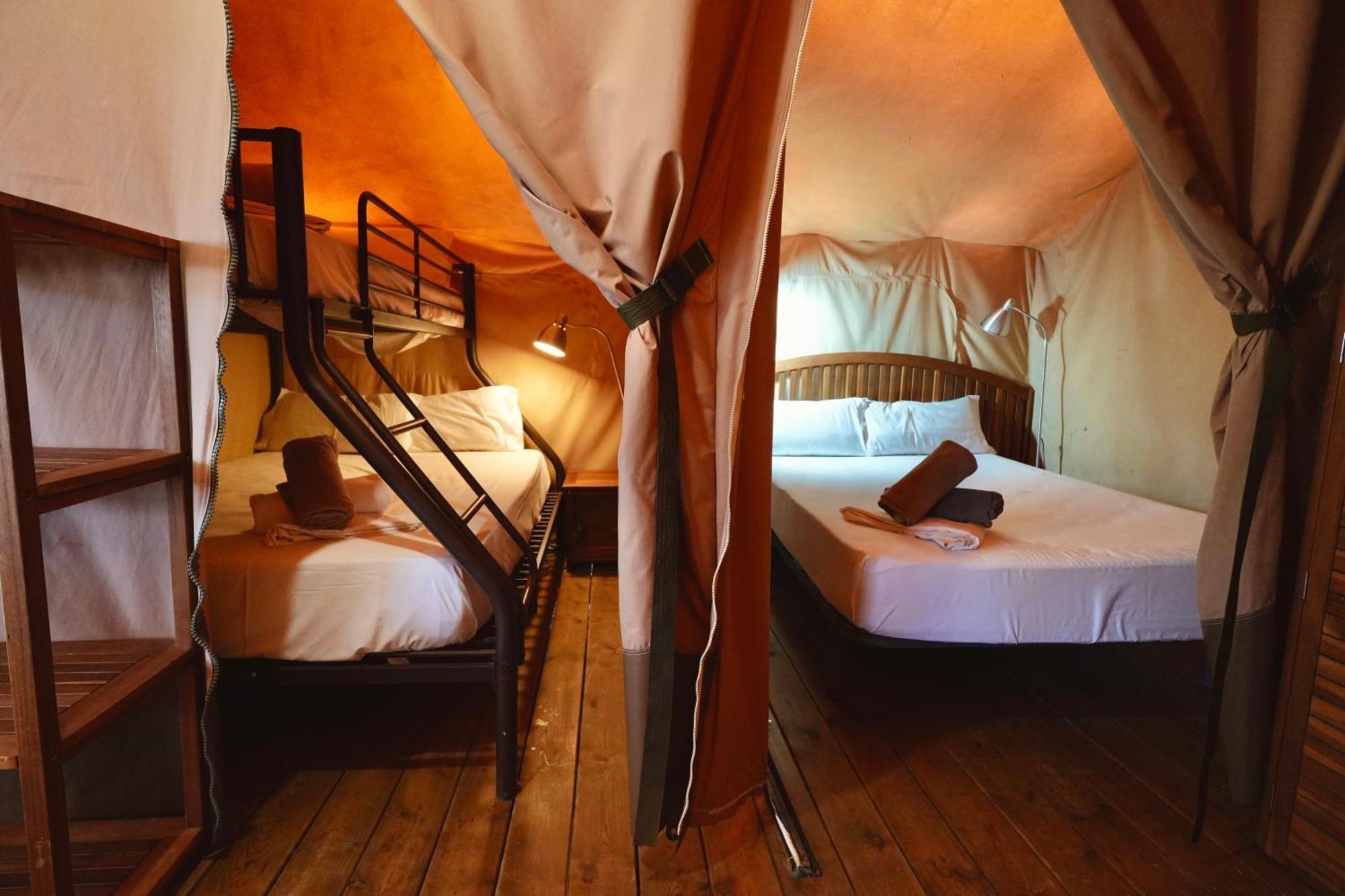 Camping 3 Estrellas Gavà Eksteriør bilde