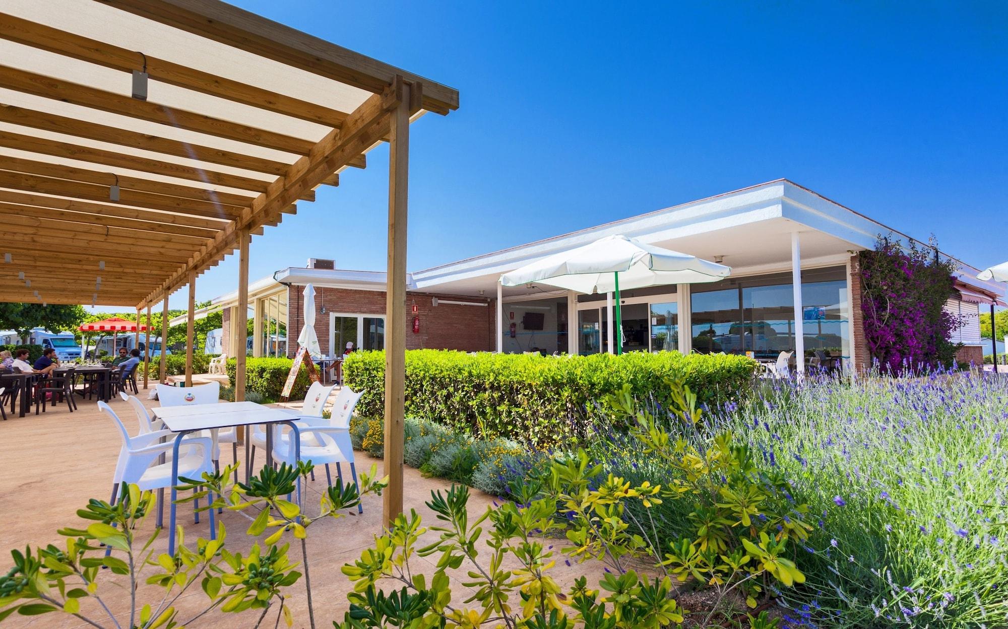 Camping 3 Estrellas Gavà Eksteriør bilde